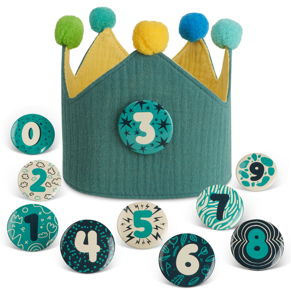 Kids Birthday Crowns with 0-9 Number Badges - Reversible Green and Yellow Crown in Muslin Cotton