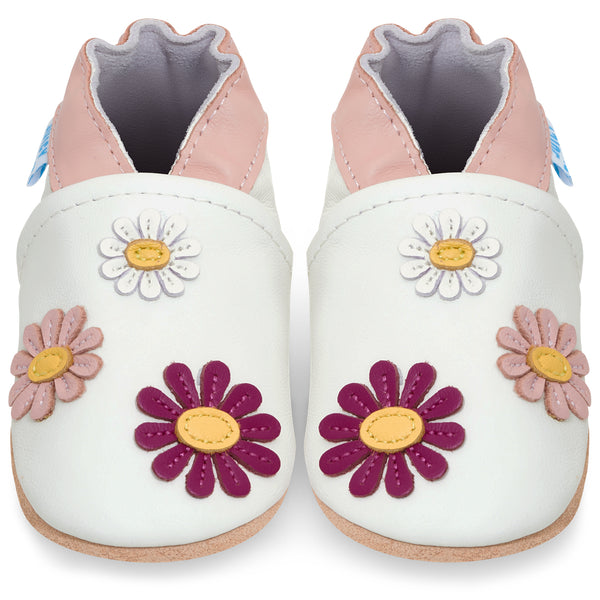 Baby Shoes Daisies